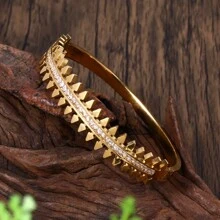 1 Stück Modische Edelstahlgold & Strass Dekor Sternform Offene Armspange Armband Für Frauen, Mädchen Straßenkleidung, Brautjungferngeschenk
