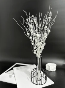 1 pièce/4 pièces/8 pièces Branche de plante artificielle blanche scintillante avec baies, fleur artificielle mignonne pour décoration de maison, adapté pour le festival, le mariage, la fête, la maison, la table à manger, la chambre à coucher, cadeau de Noël, accessoires de décoration en rotin DIY, décoration de sapin de Noël et plante de Noël, décoration d'Halloween, décoration de Noël d'intérieur et d'extérieur, décoration de chambre