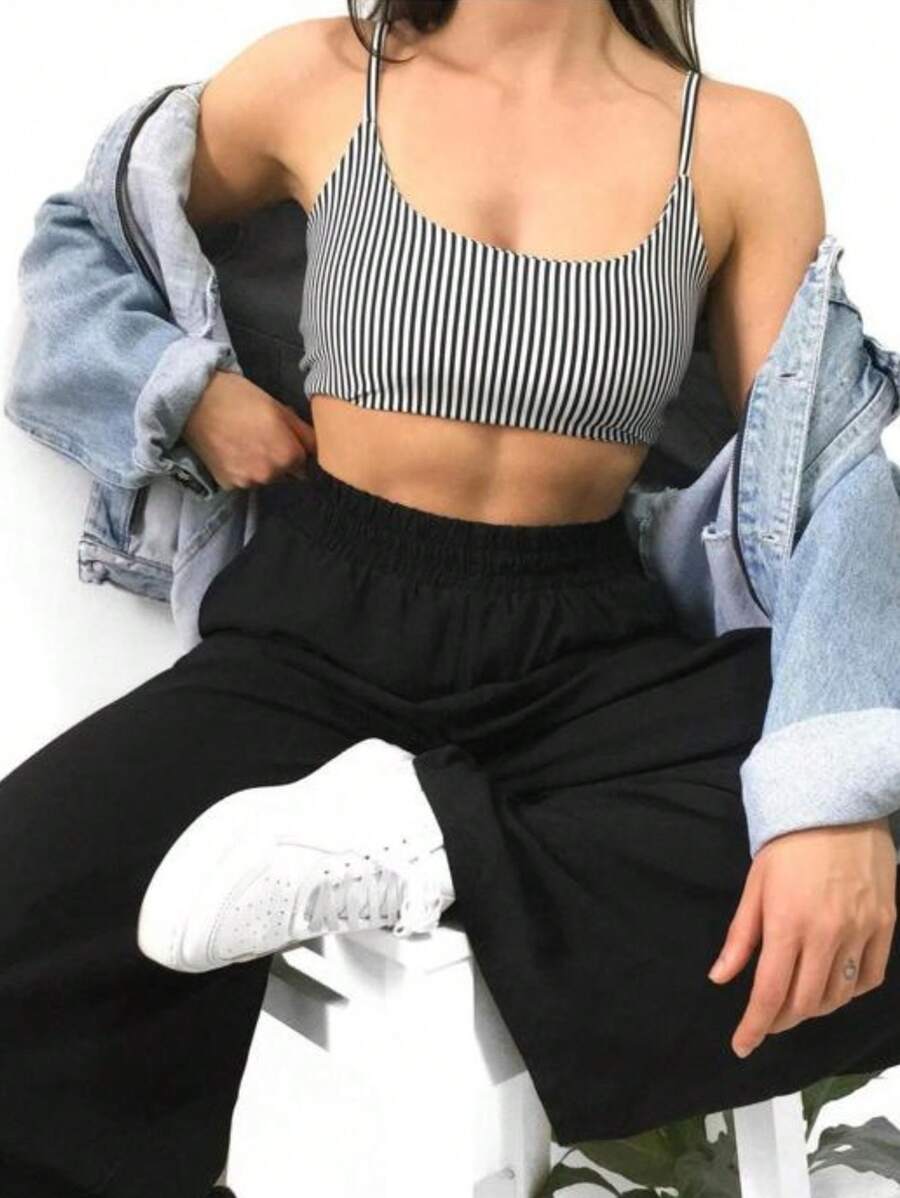 Women Tank Tops & Camis - 黑與白 - 查看 1