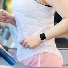 Kompatybilny z paskiem Apple Watch 38 mm 40 mm 41 mm 42 mm 44 mm 45 mm 46 mm 49 mm, kompatybilny z Apple Watch Series Ultra/Ultra 2 10/9/8/7/6/5/4/3/2/1 SE, damski ultracienki i wąski wymienny miękki silikonowy pasek sportowy - Biały - Zobacz 5