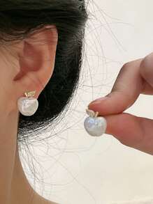 Andkiss 1對鑲有鑽石裝飾蘋果形狀耳釘 - 彩色 - 查看 2