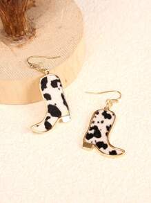 1 Paire De Boucles D'oreilles De Forme Bottes Imprimées De Vache Et De Léopard Au Style Cow-boy Européen Et Américain Rétro, Créatives Et Exagérées - Boucles d'oreilles de bottes à motif de lait de style cowboy occidental rétro - Voir 5