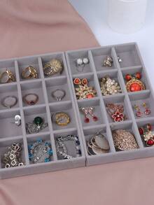 1入灰色絨面珠寶托盤,附有12個格子,附有灰色小珠寶盒,用於戒指,耳環,手鍊,項鍊的珠寶展示收納盒 - 灰色 - 查看 3