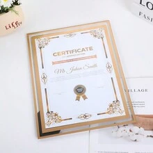 1入組8*10in/ A4in/ A5in水晶玻璃相框附銀/金框,玻璃透明度高,簡單且輕便,可垂直/水平擺放,適用於各種證書、獎項、家庭/婚禮/生活照片,是與親朋好友分享的理想禮物。本產品不提供任何繪圖紙。 - 金色 - 查看 5