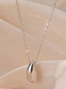 1pc European And American Style Fashionable Simple Stainless Steel Shiny Teardrop Pendant Necklace For Women, Perfect For Festival Gift And Daily Wearing