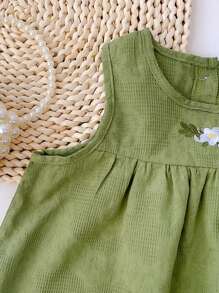 Little Girls' Sleeveless Embroidered Jacquard Smocked Doll Dress, Summer