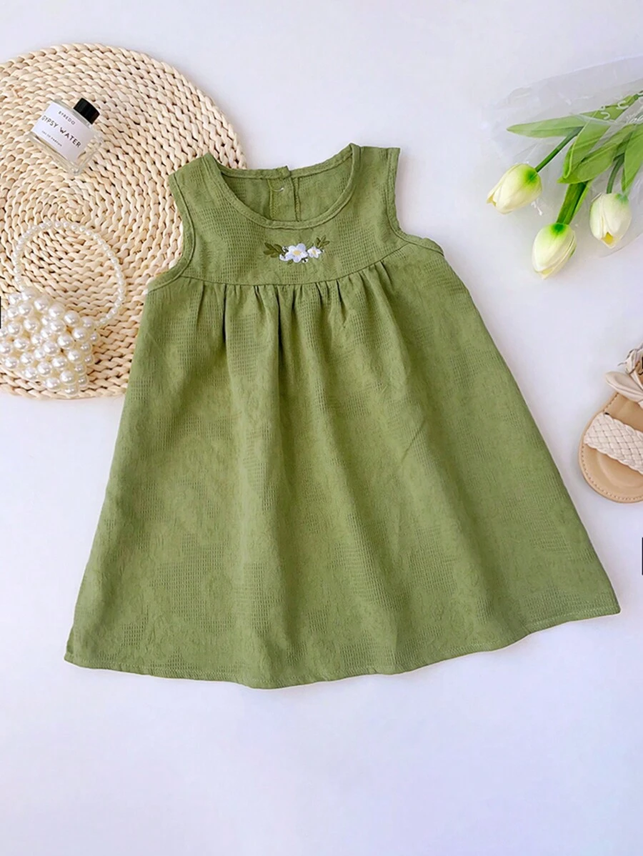 Little Girls' Sleeveless Embroidered Jacquard Smocked Doll Dress, Summer