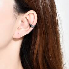 Phnibird黑色縞瑪瑙耳夾,手工製作的復古925純銀不須穿洞哥德風珠寶 - 黑色 - 查看 2