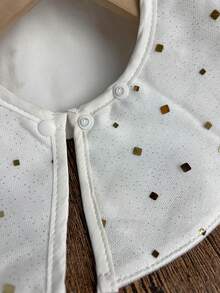 1 Piece White Second-Speed Adjustable Waterproof Fashion Embroidered Saliva Napkin For Baby Girl Suitable For Daily Use - Gold - View 2