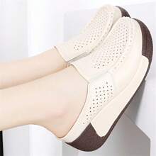 Women's High-End Hollow Out Platform Sandals With Thick Bottom & Closed Toe, Suitable For Outdoor Use