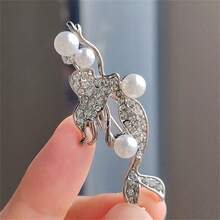 New Arrivals Alloy & Crystal & Pearl Jewelry Wholesale With Inlaid Diamond, Minimalism Mermaid Shaped Brooch - Yellow Gold - View 4