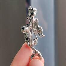 New Arrivals Alloy & Crystal & Pearl Jewelry Wholesale With Inlaid Diamond, Minimalism Mermaid Shaped Brooch - Yellow Gold - View 2