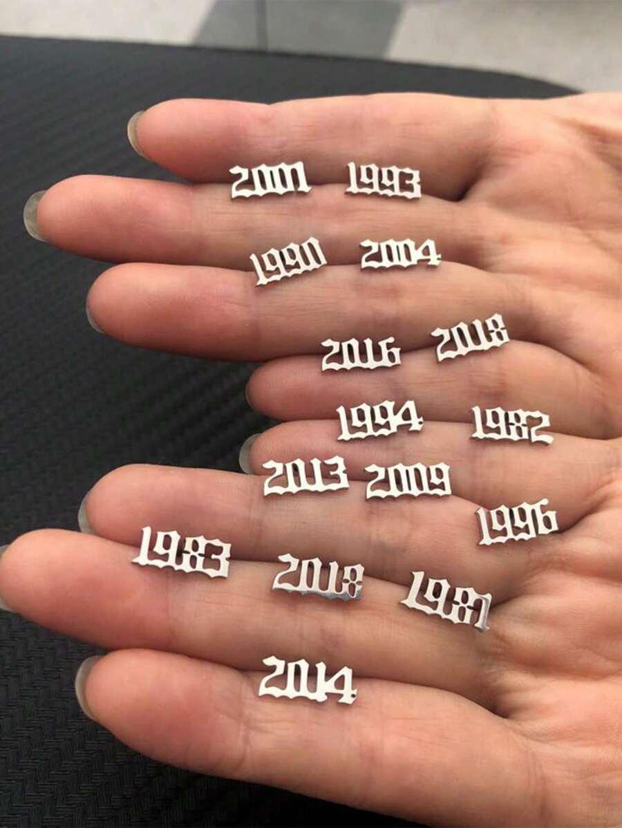 1 對不鏽鋼年份日期耳環,1980 年至 2019 年 - 銀色 - 查看 1