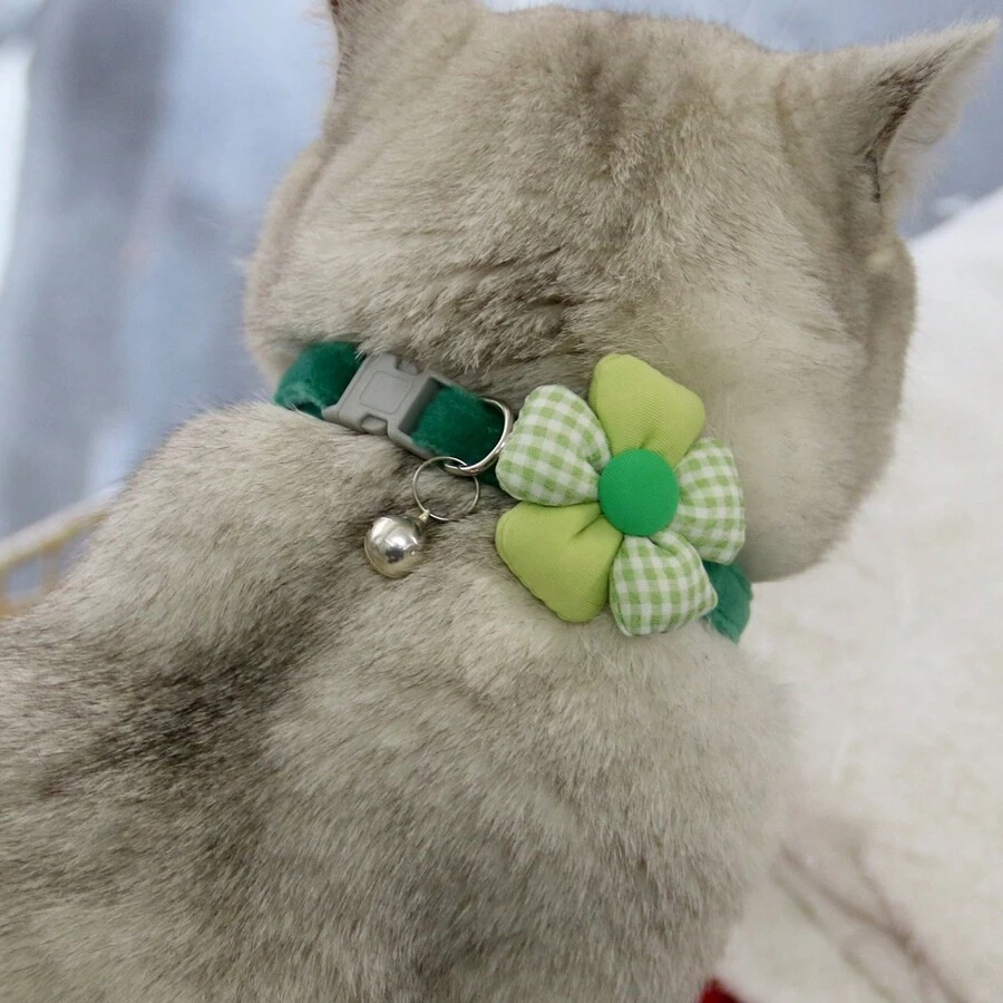 1pc Pet Collar With Flower Design, Adjustable Cat Collar With Cute Decorative Accessory - Green - View 1