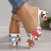 Dép Cao Gót Nữ Phong Cách Mới Mùa Hè 2024 Âu Mỹ 2024 Giày Cao Gót Chunky, Giày Sandal Đế Dày Hở Mũi Peep Toe Gợi Cảm. Dép mùa hè hở mũi gót dày mới năm 2024, Giày cao gót nữ phong cách Hàn Quốc, thời trang và đa năng, nổi bật với thiết kế hở ngón và xỏ ngón. - trắng - Xem 5