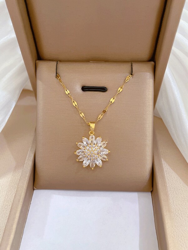 1pc New Retro Sunflower Shaped Copper Pendant Titanium Steel Necklace For Women, High-End Design Sweater Chain, Light Luxury Niche Fashion Accessory Valentines
