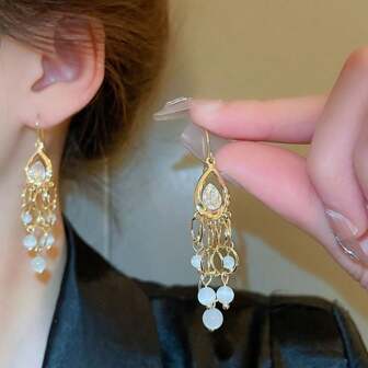 1pair Vintage Style Water Drop Rhinestone And Hollow Out Cat'S Eye Stone Dangle Earrings With Luxurious Atmosphere And Design Suitable For Women'S Daily Wear Jewelry And Festival Gifts