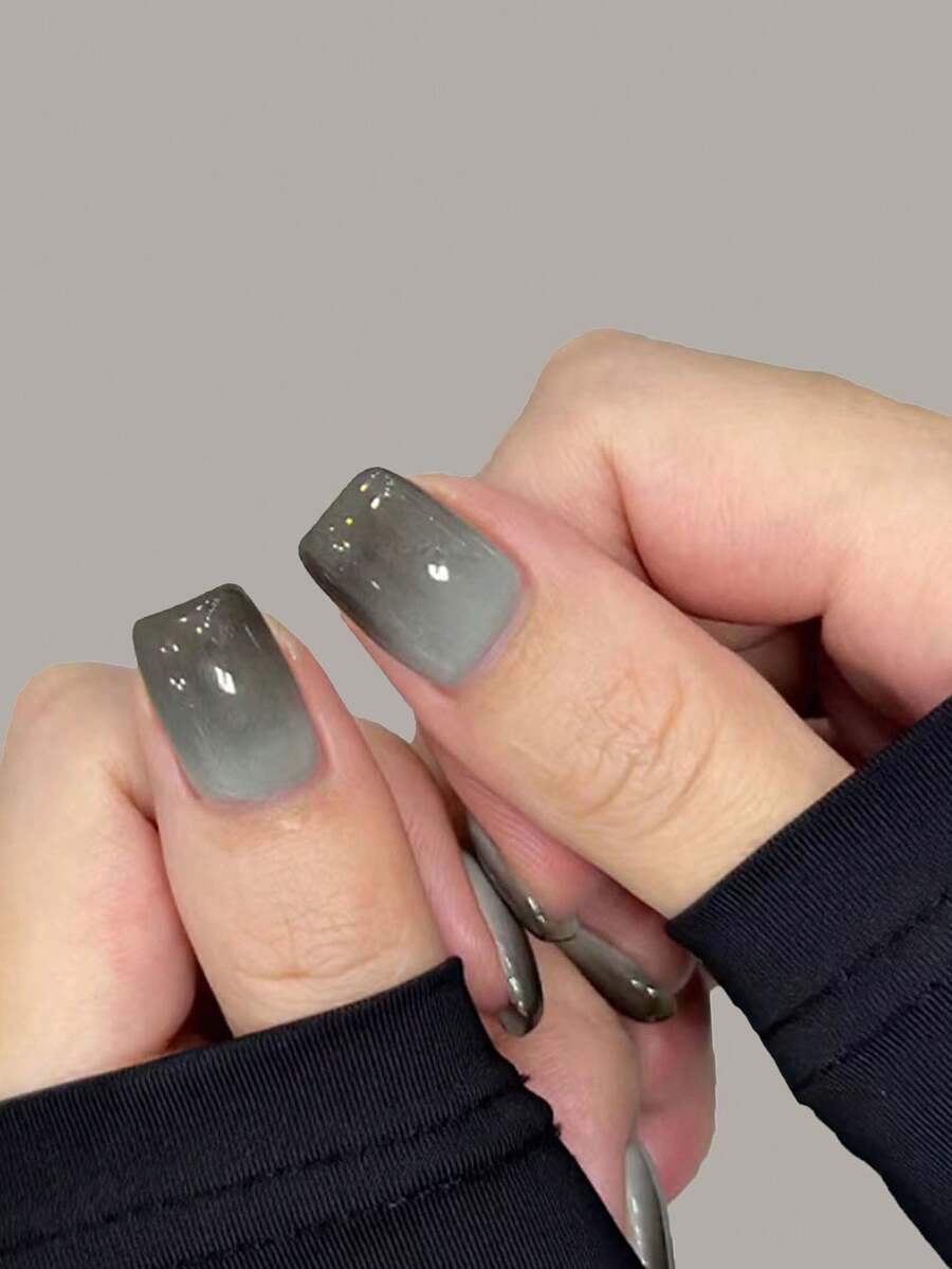 24入組短方形漸變灰色純色假指甲,一片指甲貼和一個指甲文件升級您的造型 - 灰色 - 查看 1