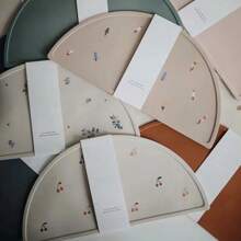 兒童矽膠餐墊,嬰兒卡通圖案餐墊,防滑保溫廚房桌墊,易於清潔,可摺疊 - 鯨魚 - 查看 1