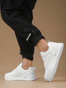 New Flat Shoes For Men, Casual Round Toe Lace-Up Skateboarding Shoes, Simple Outdoor Elevated Sports Sneakers