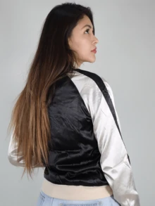 Chamarra bomber satín, bicolor, forro peluche. - Negro - Ver 2