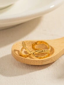 1 件极简奢华设计不对称锤纹十字戒指，采用 18k 镀金不锈钢制成 - 金黃色 - 查看 2