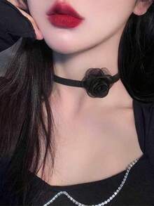 哥德風格首飾全新歐美跨國到貨深玫瑰色設計蕾絲帶領鎖獨特項鍊女 - 黑色 - 查看 3