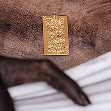 1條簡約925銀製撲克王造型裝飾項鍊,適合男女日常佩戴 - 金黃色 - 查看 3