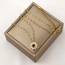 精美時尚的“我愛你”100種語言投影石頭和向日葵和鑽石項鍊,是女士生日禮物,情人節禮物,家庭或朋友的珠寶配飾首選 - 金色 - 查看 4