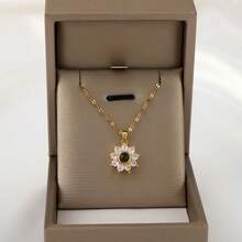 精美時尚的“我愛你”100種語言投影石頭和向日葵和鑽石項鍊,是女士生日禮物,情人節禮物,家庭或朋友的珠寶配飾首選 - 金色 - 查看 5