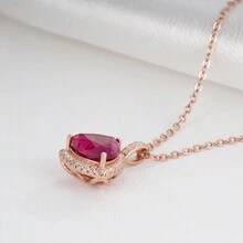 時尚三角形吊墜項鍊,鑲有925純銀和紅寶石,鎖骨鏈條,適用於婚禮、派對、紀念日等多個場合的高端珠寶 - 紅色 - 查看 4