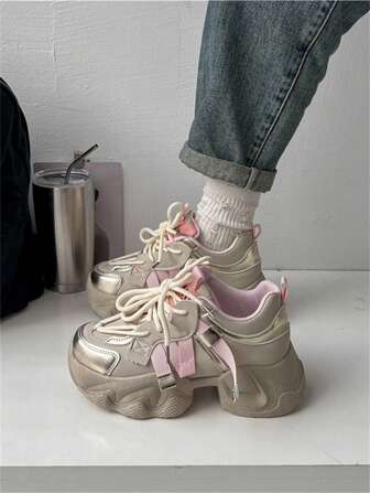 女性大碼粉色厚底慢跑鞋,新款春秋增高休閒運動鞋