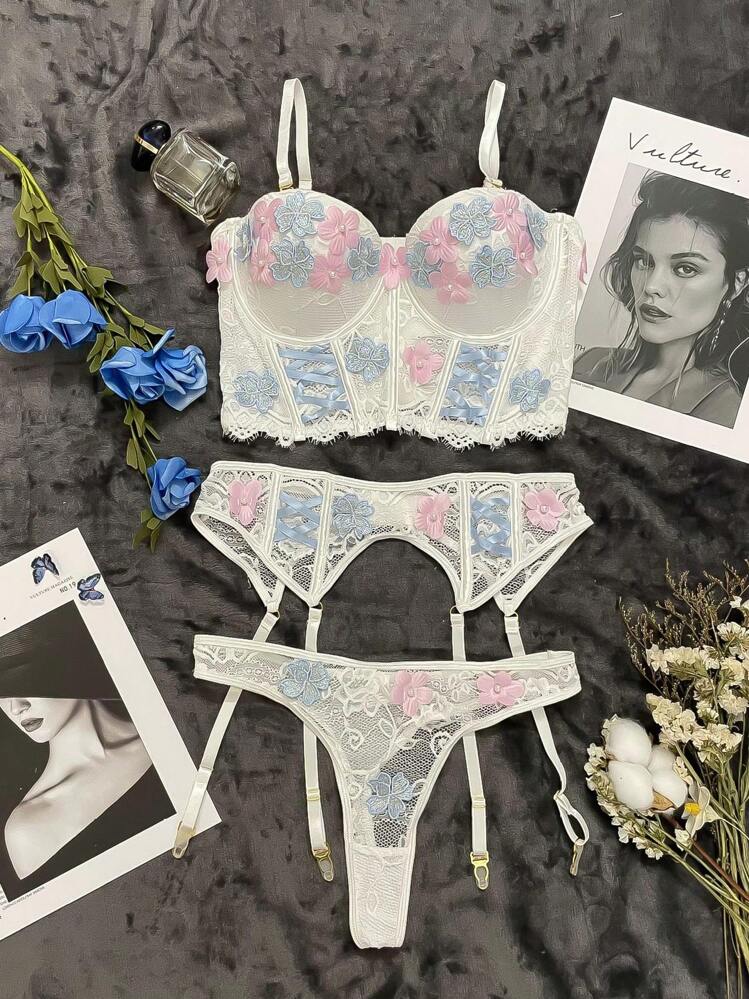 Set de lencería con encaje floral arnés con liga lenceria sexy