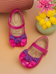 2023年新款嬰兒戶外行走鞋,防滑底,手工花朵裝飾,純色專利皮革,按摩鞋墊 - 玫紅色 - 查看 4