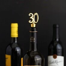 30入組金色酒瓶塞和飲料瓶塞,保持酒的新鮮,非常適合假日派對,婚禮裝飾,以及想要送出有趣禮物的酒愛好者。最佳親友聚會,父親節,母親節以及朋友的禮物。 - 金色 - 查看 5