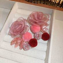 1對網紗、毛球、珍珠和樹脂花耳環,甜美時尚的耳飾,適合女性日常佩戴和節日禮物 - 粉色 - 查看 4