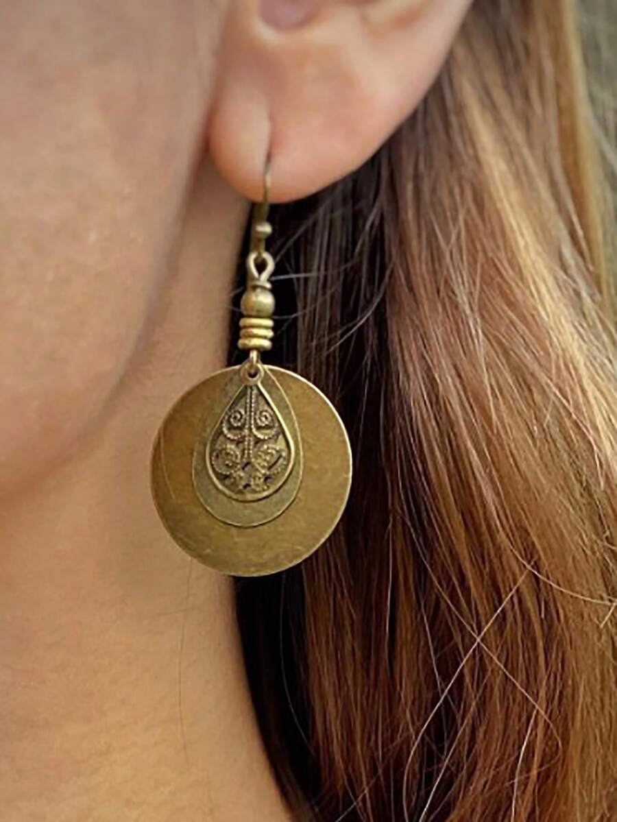 1pair European And American Bohemian Style Alloy Vintage Carved Round Discs Antique Brass Floral Designed Earrings For Women's Daily Use - Yellow Gold - View 1