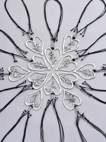 時尚復古戲劇性大型心形中空花卉設計12星座花誕生石吊墜項鍊,適合日常穿著和派對,作為友誼禮物 - 黑色 - 查看 1