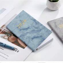 1冊2024年英文每日筆記本,365天時間管理周程式,a6皮革筆記本效率手冊 - 藍色 - 查看 1