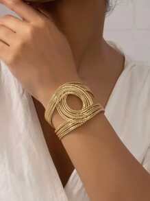 Fashionable Classic Women's Layered Metal Textured Iron Alloy Open Cuff Bracelet Suitable For Parties, Gatherings And Daily Wear