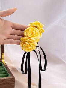 1個新品情人節布質手工燒邊花卉項鍊/腰鏈,自然風格,適合女性着裝派對或宴會服飾搭配 - 黃色 - 查看 1