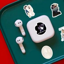 61张《傲慢与偏见》主题贴纸，美观涂鸦防水乙烯基贴纸，适用于水瓶、笔记本电脑、手机、滑板、吉他、行李箱、剪贴簿、头盔、派对装饰和礼品。 - 彩色 - 查看 4