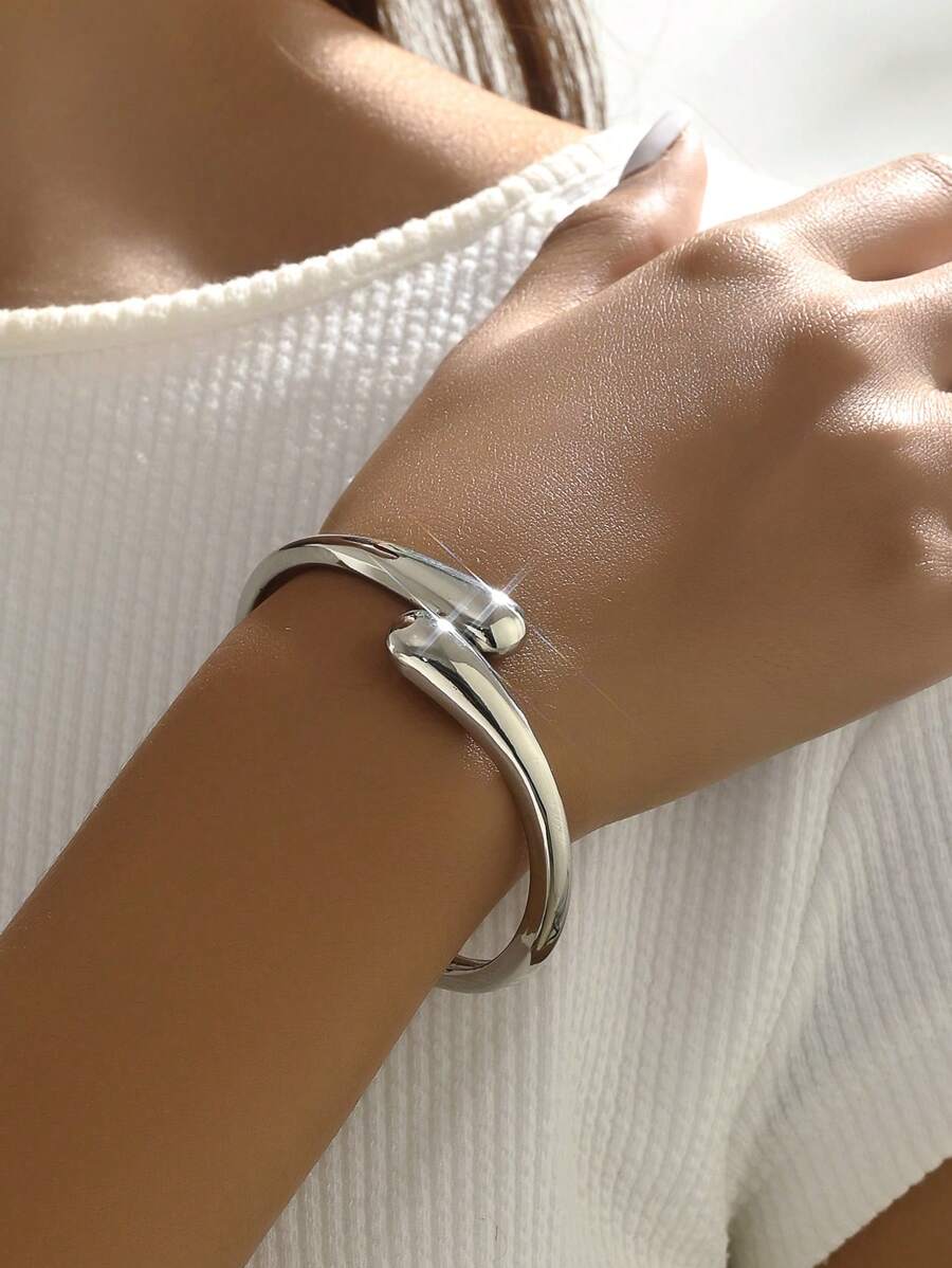 A Multicolor Double-Headed Teardrop-Shaped Symmetrical Fashion Bracelet, High-End Intellectual Sweet Minimalist European And American Style, Simple And Elegant, High-End Feeling Overlapping Retro And Personal Light Luxury Elegant, Stylish And Sophisticated Lady, Fashionable Graceful Elegance, Suitable For Daily Commuting, Friend Gathering - Silver - View 1