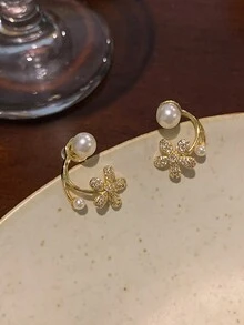 1對優雅珍珠和鑽石裝飾花形耳環,女士必備 - 金黃色 - 查看 3