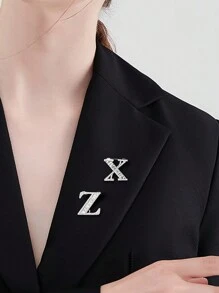 1pc 英文26字母胸针 水钻 典雅合金胸针 水钻镶嵌 典雅 胸花配饰 服装配饰 - 銀色 - 查看 3