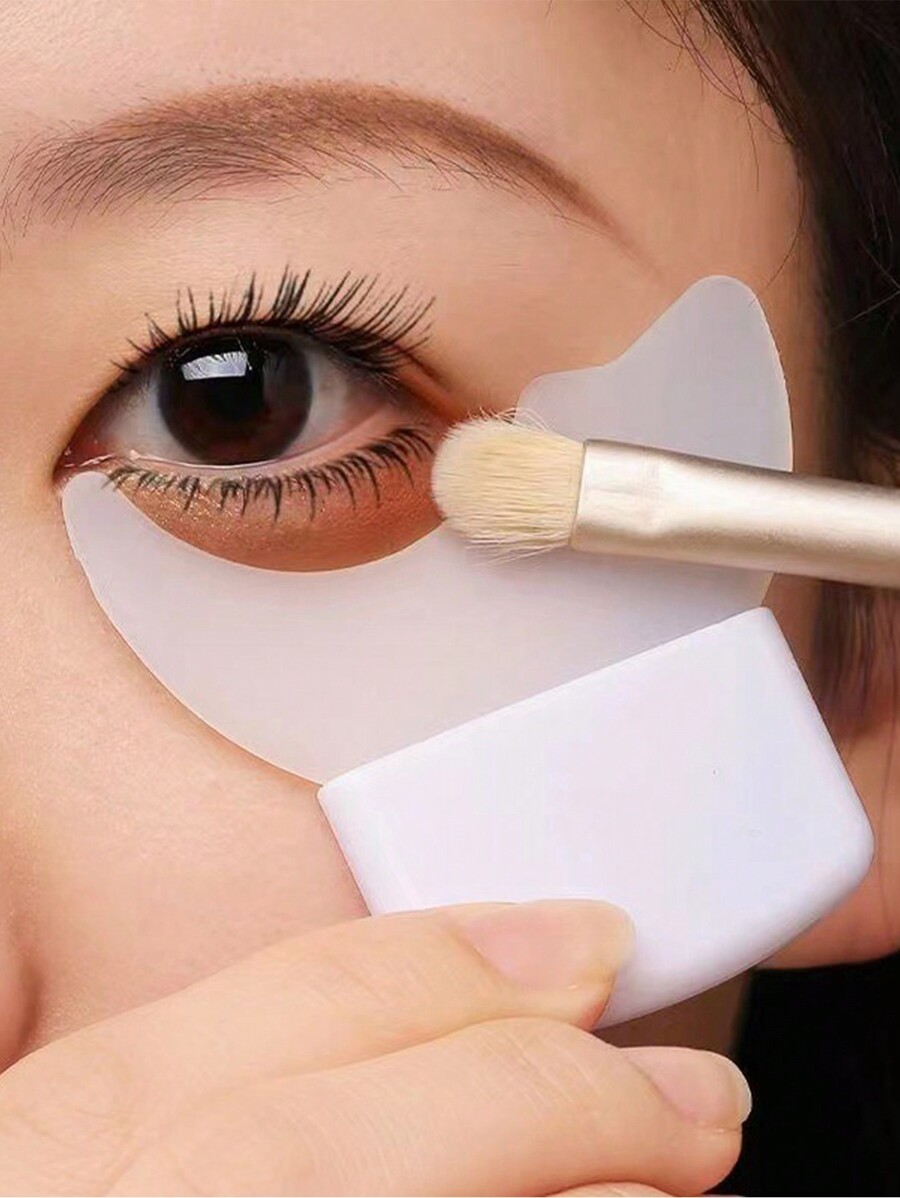 1pc Purple Eye Makeup Shield, Multifunctional Cosmetic Tool For Novices