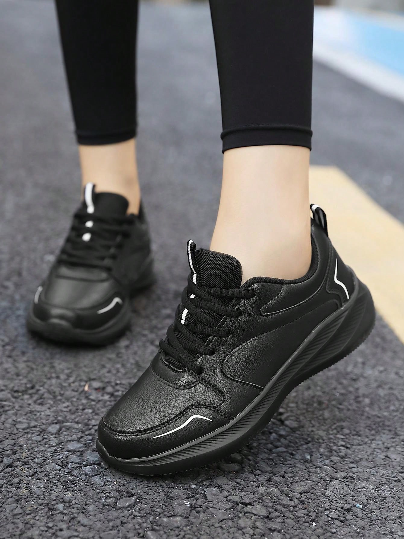 Chef Female Oil Proof Waterproof Pure Black Soft Sole Kitchen NonSlip Shoes Work Black Sports
