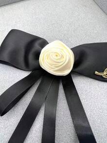 1入組手工製作的聚酯纖維蝴蝶領帶,帶黑色帶子和白色花朵細節,適合女性豪華風格 - 黑與白 - 查看 5