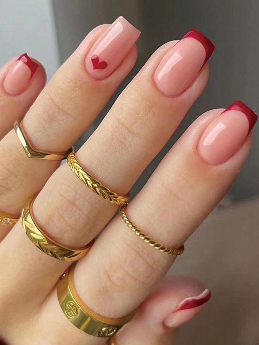 Renueva tu apariencia con 24 piezas de uñas acrílicas en forma cuadrada y mediana de moda en rojo para el Día de San Valentín, con diseño de corazones franceses, acabado brillante y brillante, incluye pegamento jelly y lima de uñas. Adecuado para fiestas, bailes y uso diario de suministros para uñas de presión. uñas falsas uña falsa uña acrílica