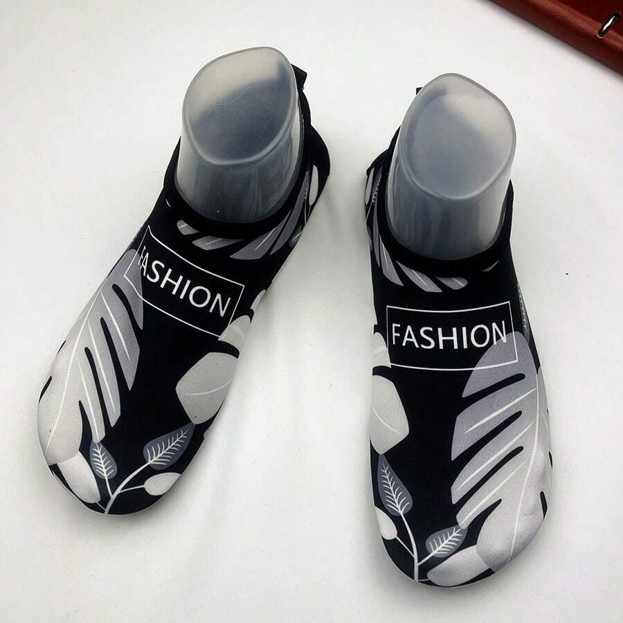 成人水襪沙灘鞋男款防滑軟底速乾鞋,適用於沙灘、水上樂園、獨木舟、漂流等活動 - 灰色 - 查看 1